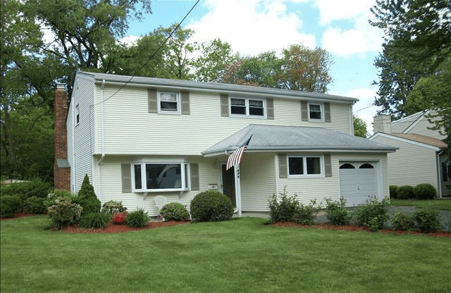 228 CAMPORA Drive, Northvale